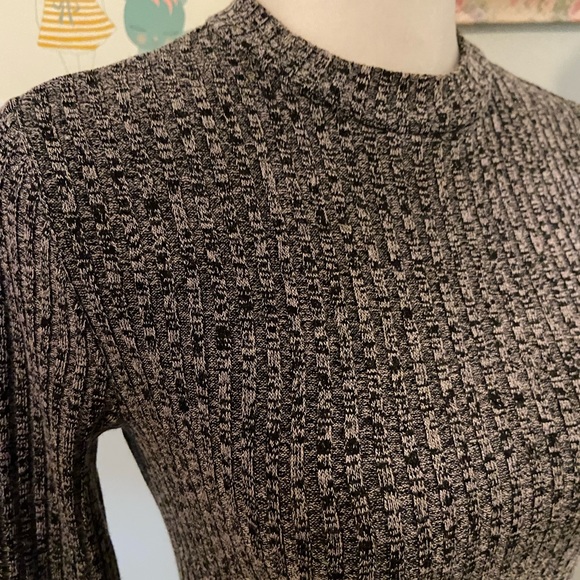 Express One Eleven marked mock neck fitted sweater • size small - Picture 7 of 8